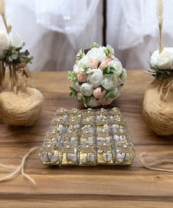 Alternative view of Mika Kutuda Badem Şekeri ve Çikolata